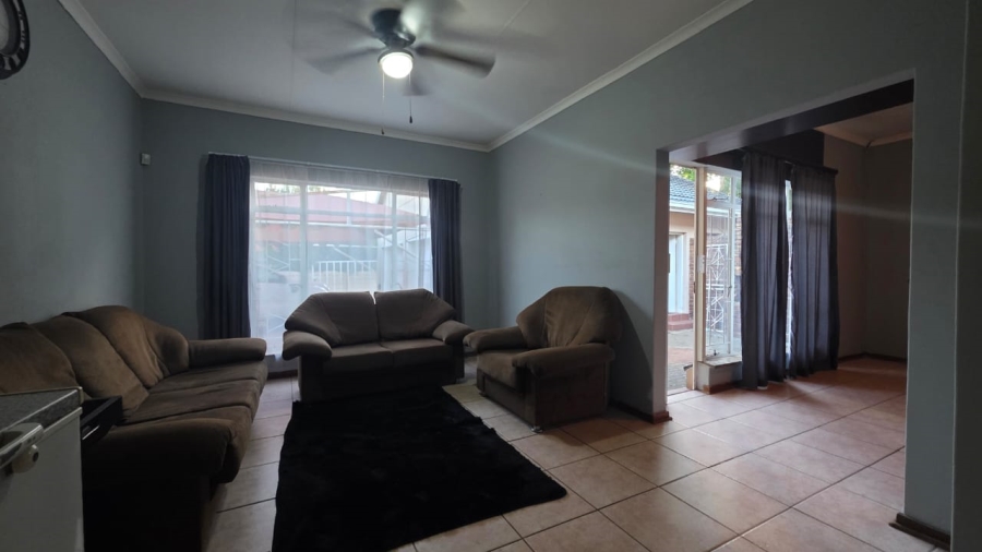 3 Bedroom Property for Sale in Flamwood North West